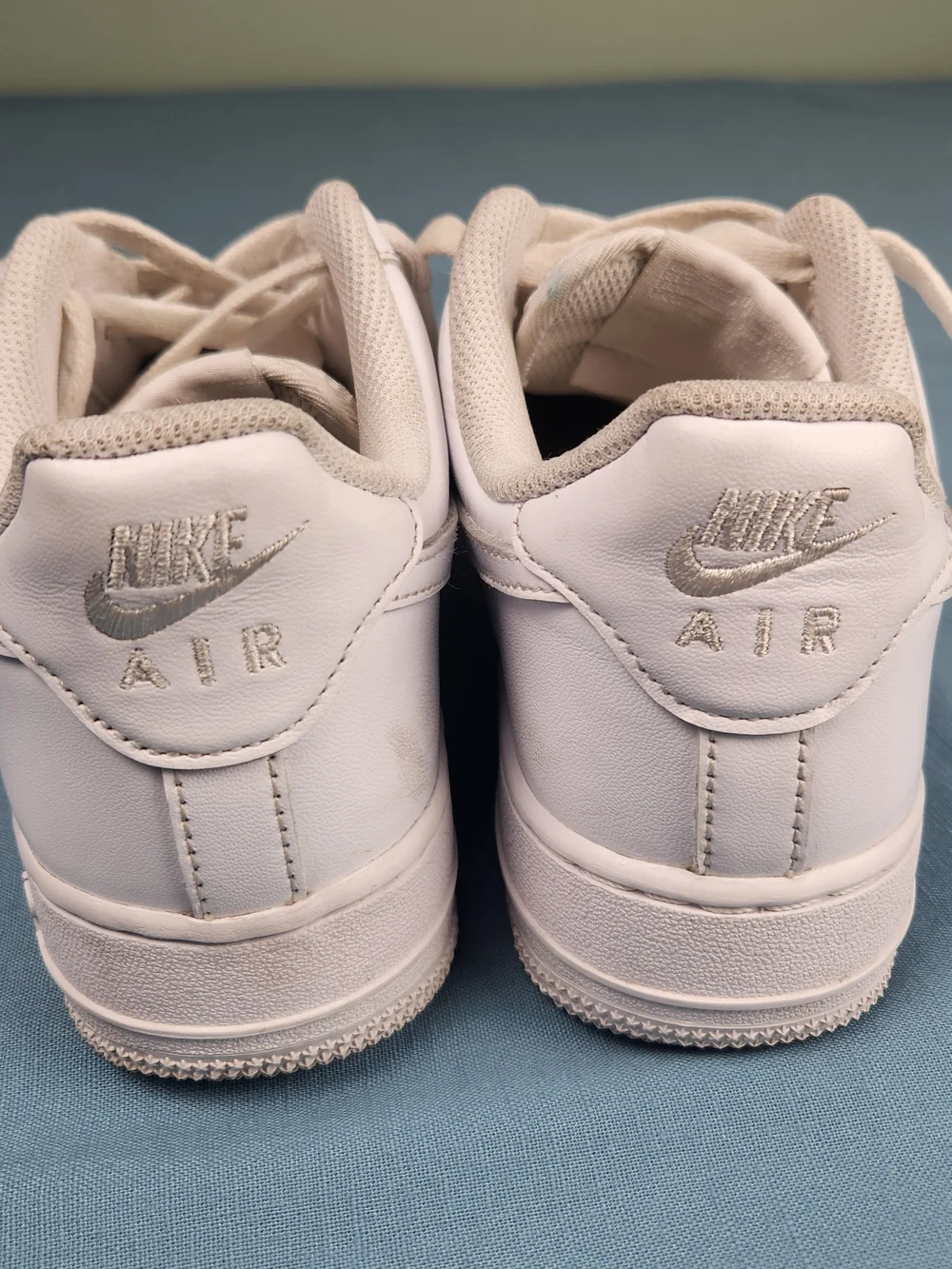 Nike Air Force 1 Low Top White Leather Lace-Up Sneakers Men's 6